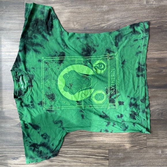 Harry Potter Wizarding World: Tie-Dye Tees Bundle- Red, Green, Blue - Picture 7 of 9